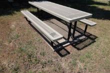 PICNIC TABLE