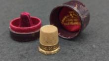 Wonderful Antique 14k Gold Thimble in leather case