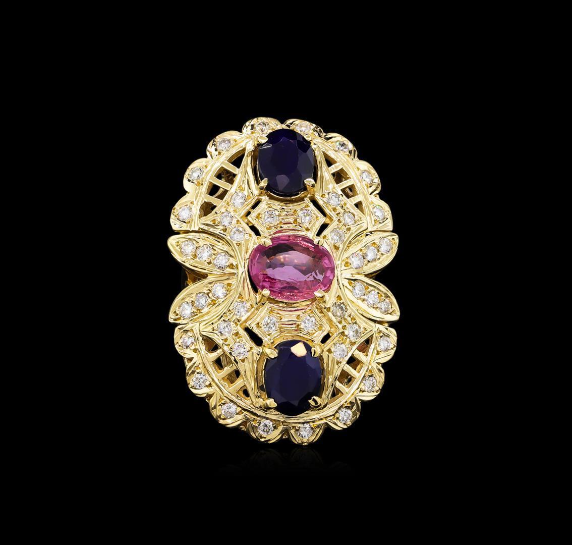 4.58 ctw Sapphire and Diamond Ring - 14KT Yellow Gold