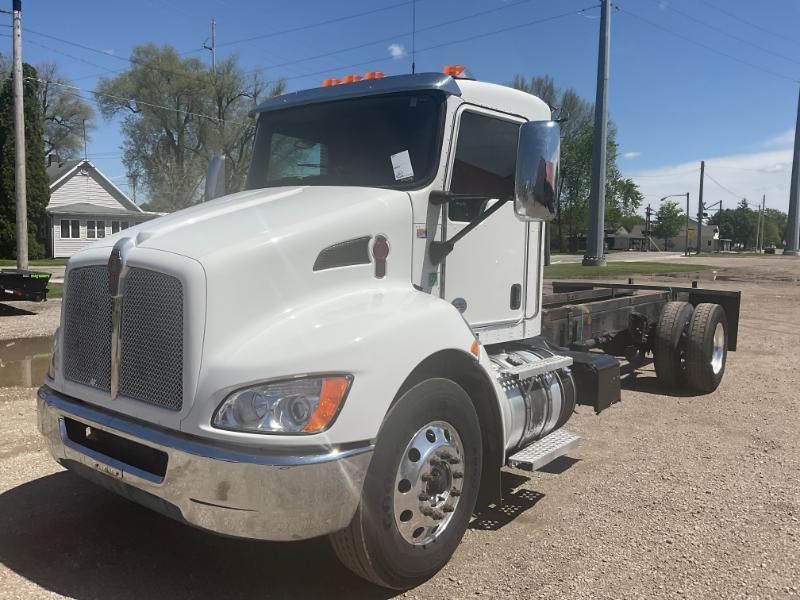 2017 Kenworth T370 Cab & Chassis