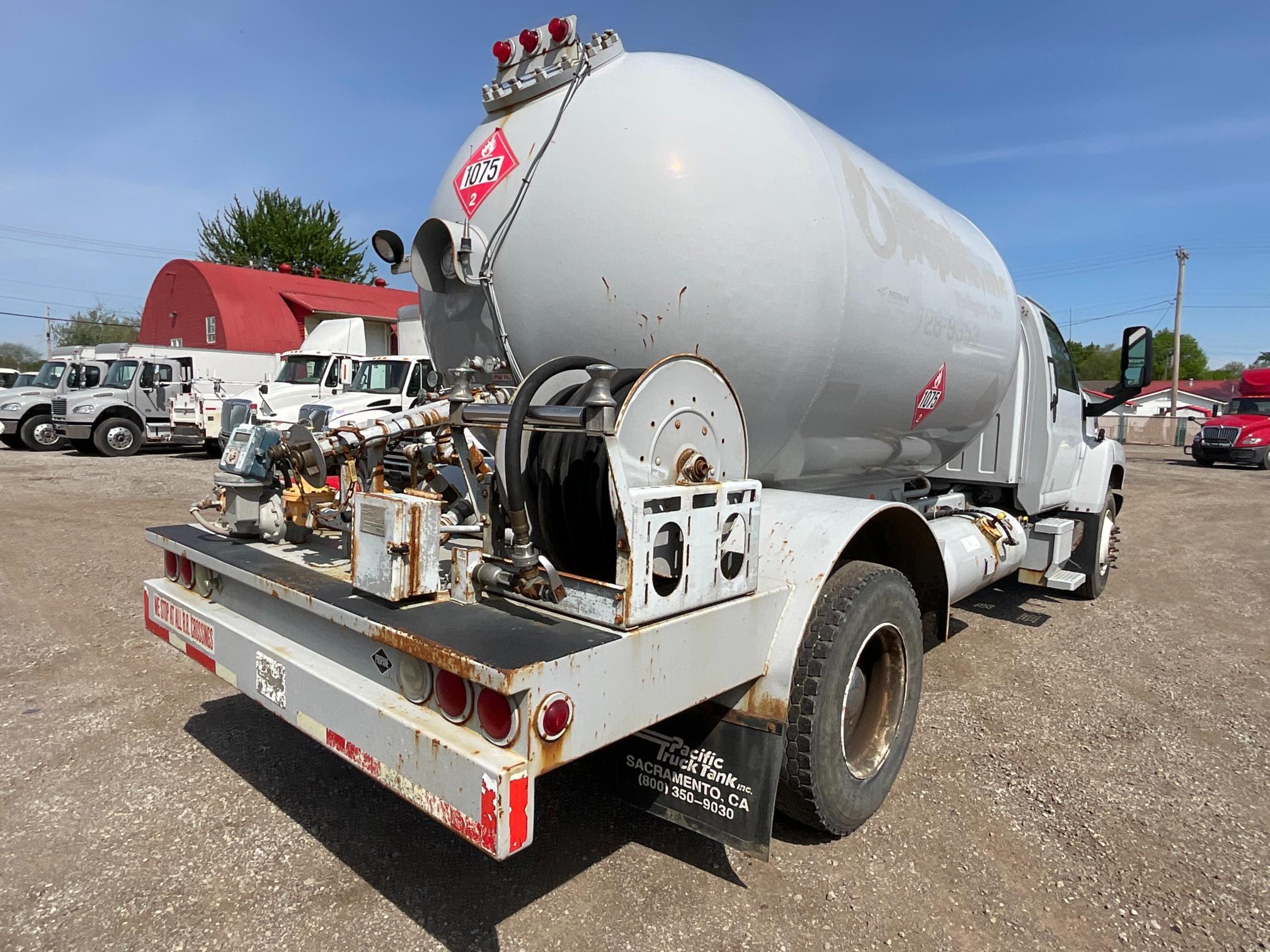 2009 GMC C7500 LP Truck