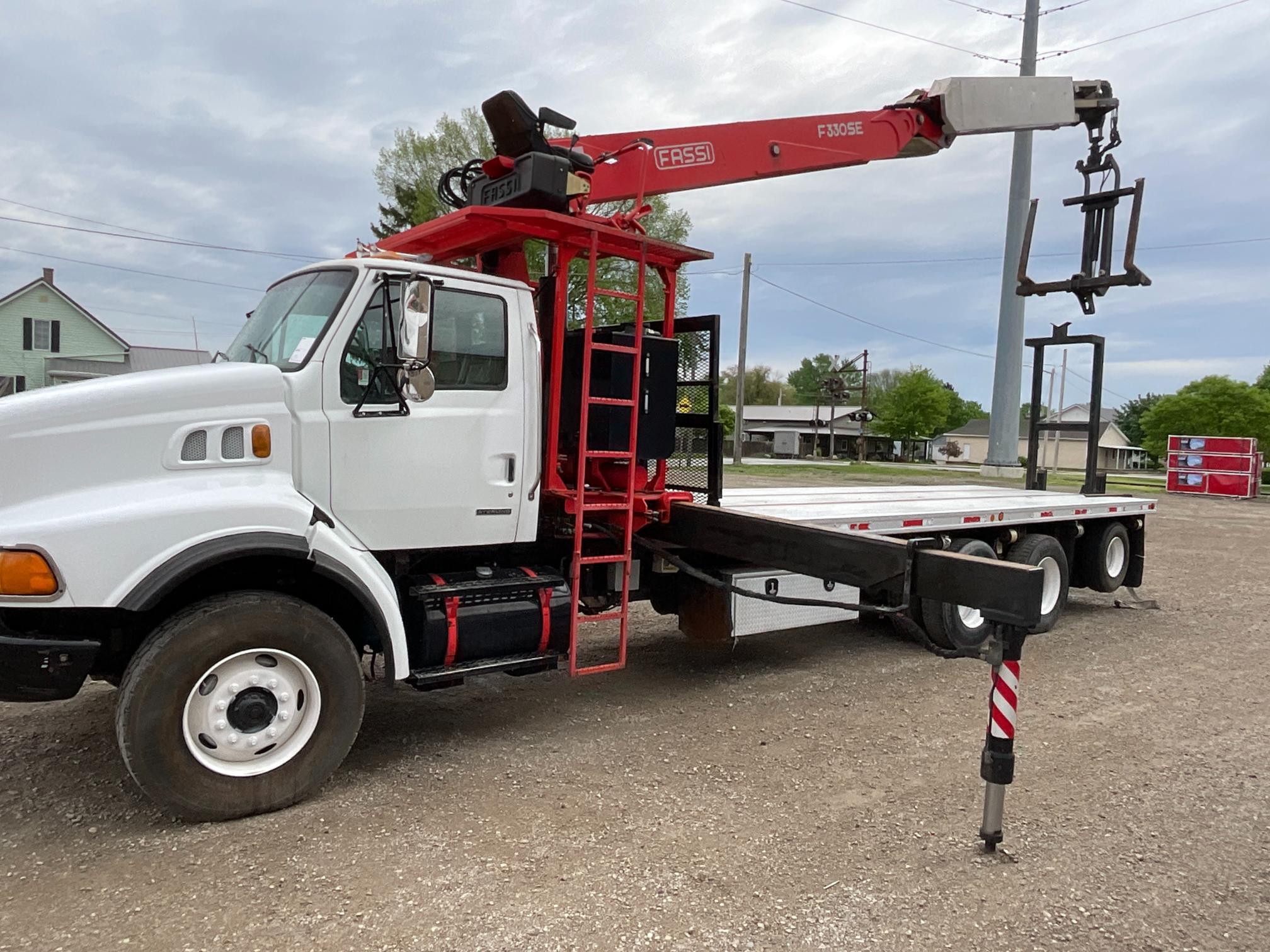 2004 Sterling LT9500 Drywall Crane